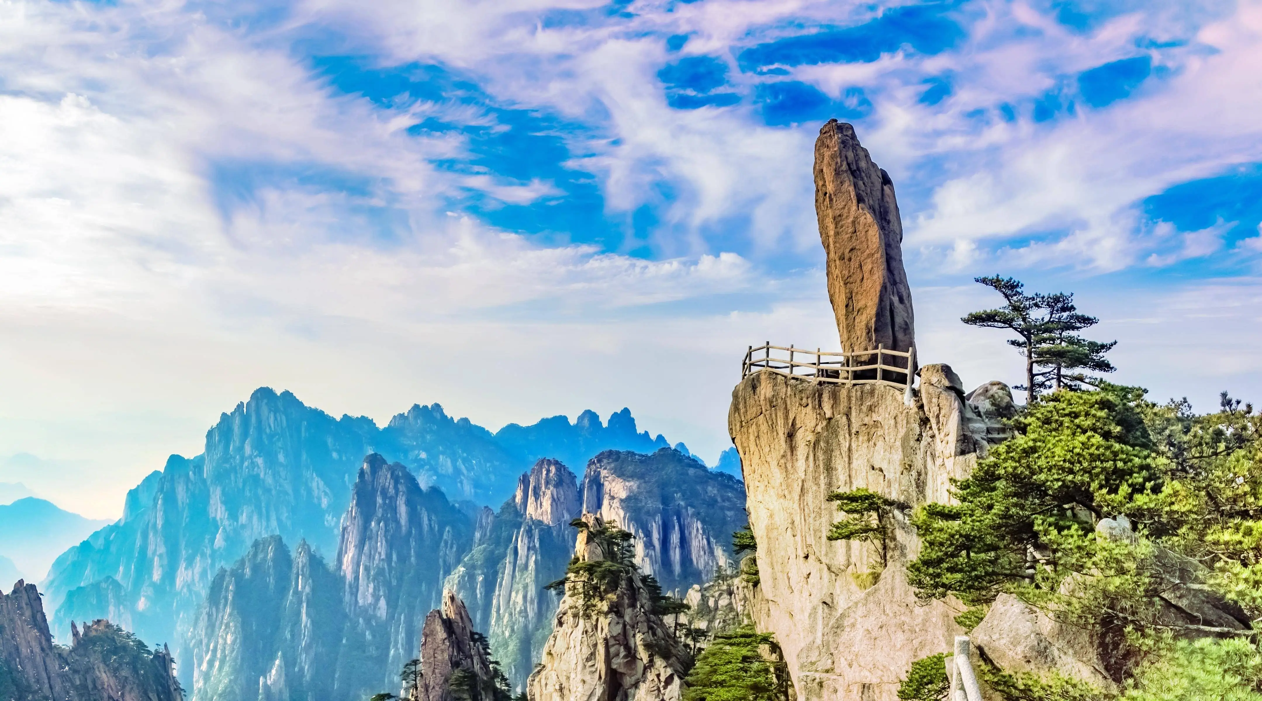 Italy’s Iconic Spots: Most Worthwhile Travel Guide